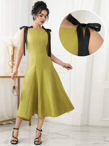 Modelyn 女式纯色束腰中长连衣裙