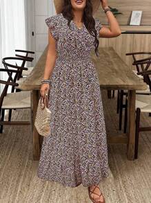 SHEIN Clasi 大码女式V领碎花盖袖收腰喇叭裙夏季休闲连衣裙