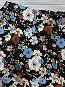 SHEIN LUNE Kemeja Kasual Lengan Pendek Leher Bulat Motif Bunga Kecil Ukuran Besar, Musim Panas - Hitam - View 5