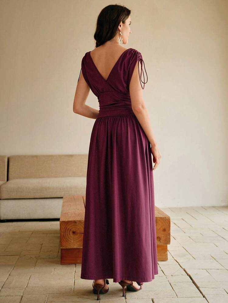 Women's Solid Color Pleated Sleeveless Fitted Elegant Modern Romantic Sexy Dress, Spring/Summer