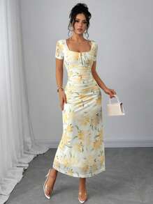 Lyxana 女式优雅黄色花卉印花方领设计前中部蝴蝶结腰部修身中长连衣裙，春夏