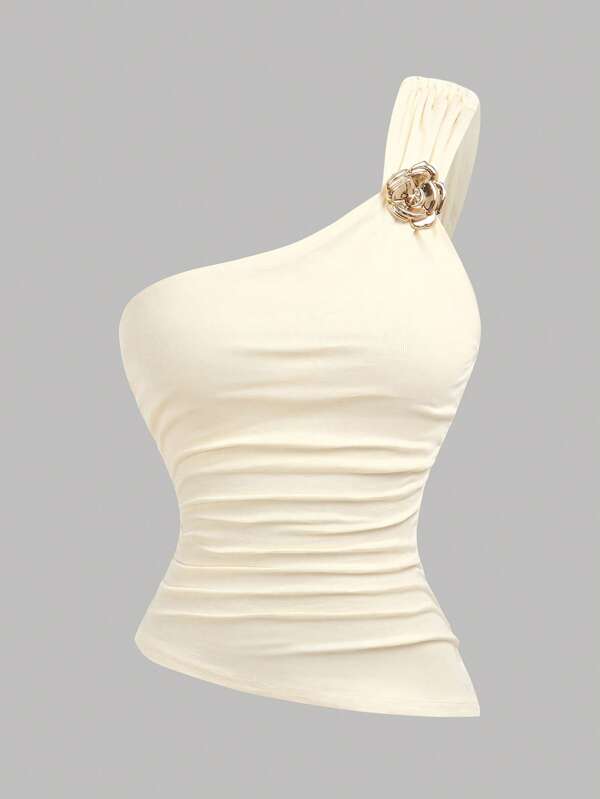 Girlism Aprikosenfarbenes Camisole-Top mit gerüschtem Saum und goldener Brosche, einschultrig, elegant und vielseitig, für Urlaub und Party