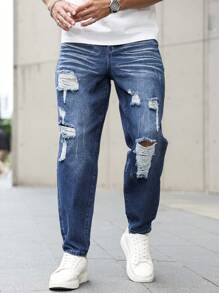 Manfinity LEGND Men's Ripped Pocket Casual Tapered Fit Jeans