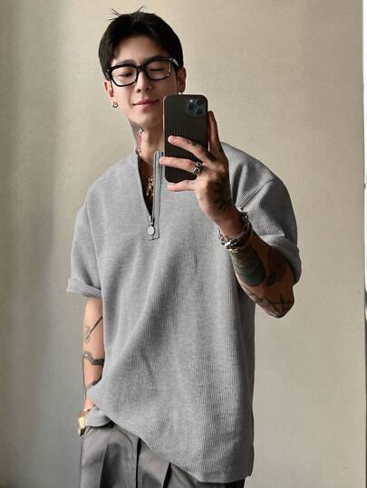 DAZY 男士纯色 1/3 领拉链 T 恤，灰色纹理面料，夏季