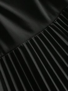 Viva Relle 加大码优雅蓝色 A 字形低胸摇摆连衣裙