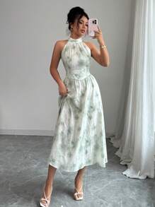 Selianne Gaun Wanita Motif Tie-Dye dengan Tali Pinggang dan Leher Halter - Hijau - View 1