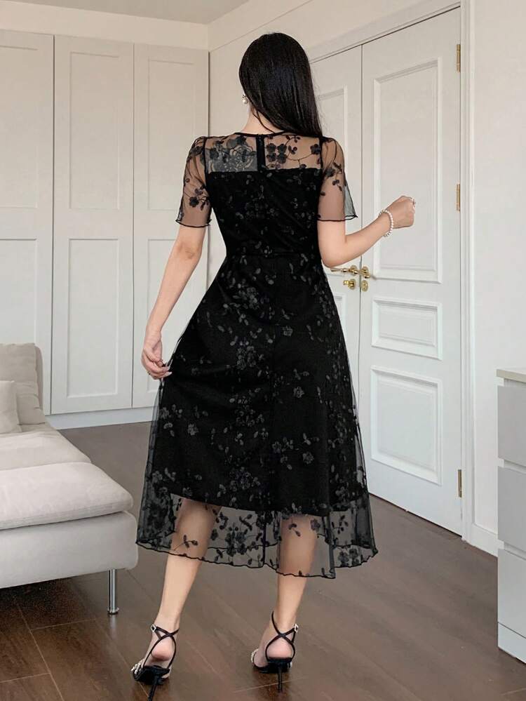 Women's Black Lace Midi Dress With Floral Prints, Round Neck Short Sleeve, Suitable For Holiday, Date Night