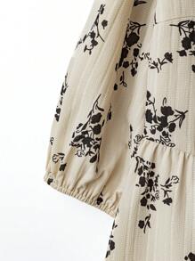 SHEIN LUNE Conjunto de blusa con estampado y amarre delantero talla grande talla para mujer, y pantalón de pierna ancha sólido - Multicolor - Ver 3