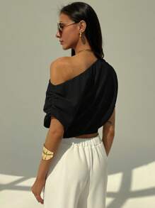 Aloruh Simple Commute Office Apricot Women Short Shoulder-Strap Fitted Blouse - Black - View 2