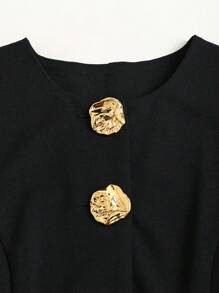 SHEIN CURVE+ Plus Size Sleeveless Blazer With Large Buttons, Solid Color Fashion Suitable For Summer - Black - View 4