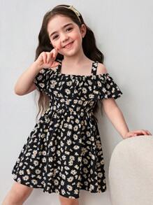 SHEIN Leap Crew 年轻女孩休闲花卉印花细肩带露肩荷叶边下摆连衣裙 - 黑色 - 查看 1