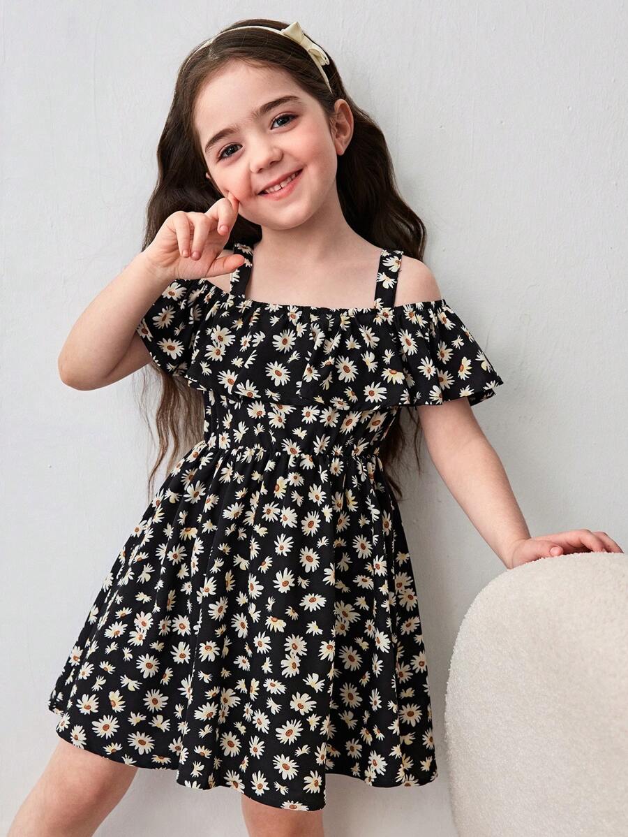 SHEIN Leap Crew 年轻女孩休闲花卉印花细肩带露肩荷叶边下摆连衣裙 - 黑色 - 查看 1