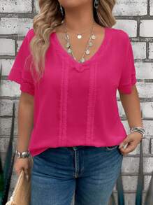 SHEIN LUNE 大码女式休闲蕾丝拼布纯色短袖上衣，简约时尚，适合夏季度假日常穿着 - 玫紅色 - 查看 5