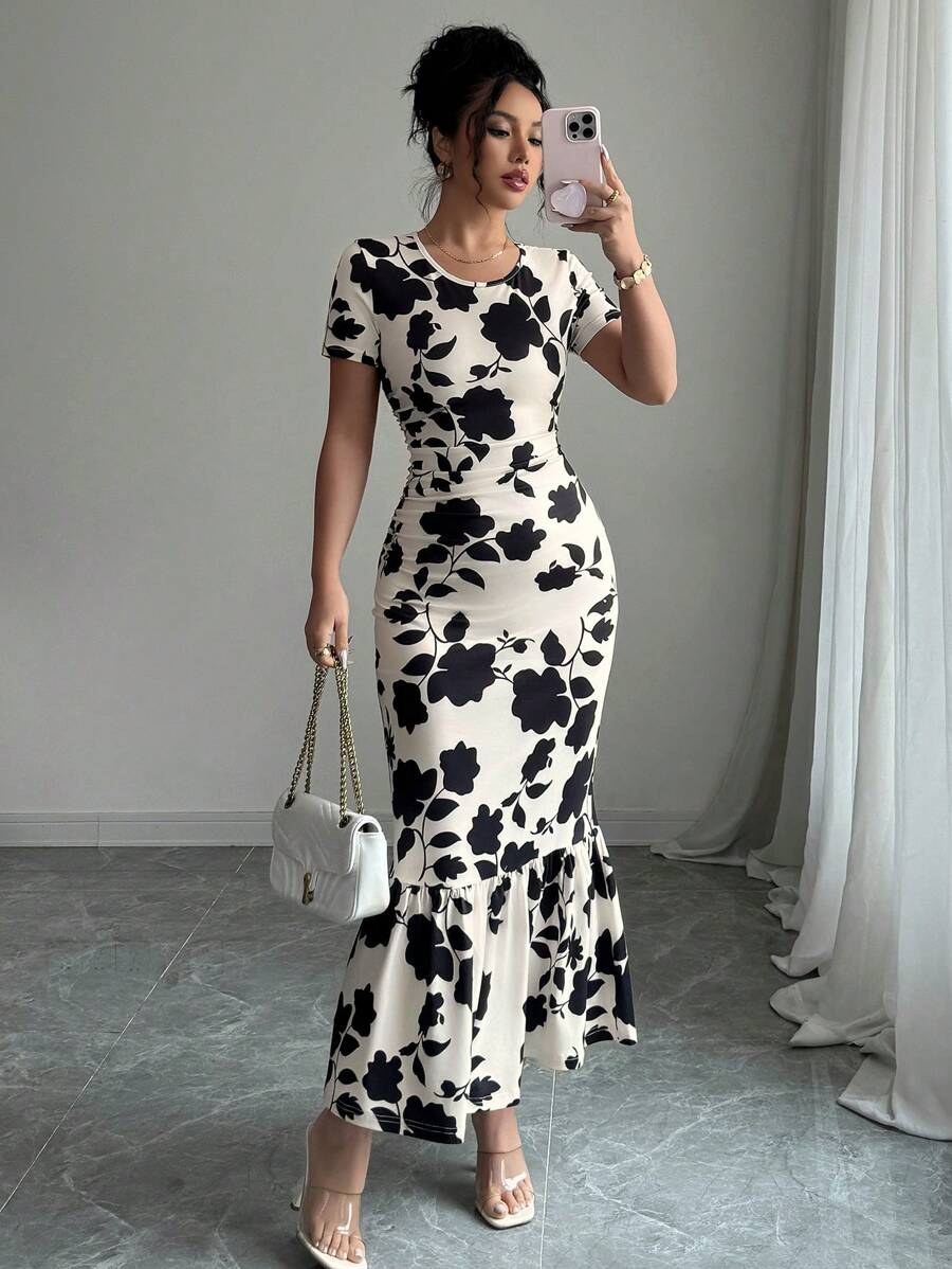SHEIN Elenzya Vestido midi ajustado de punto con estampado floral elegante tipo 'Ditsy', para mujeres, primavera/verano - Multicolor - Ver 1