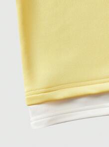 SHEIN Set de 2 piezas Top de punto con estampado gráfico de letras y pantalones cortos, conjunto informal y cómodo, adecuado para jugar al aire libre, verano - Multicolor - Ver 4