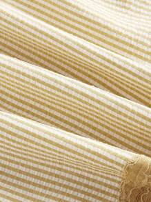 SHEIN MOD Bluză bej cu dungi vintage boemă, romantică, cu decolteu în V adânc, cu dantelă, mărime plus, cu mânecă scurtă