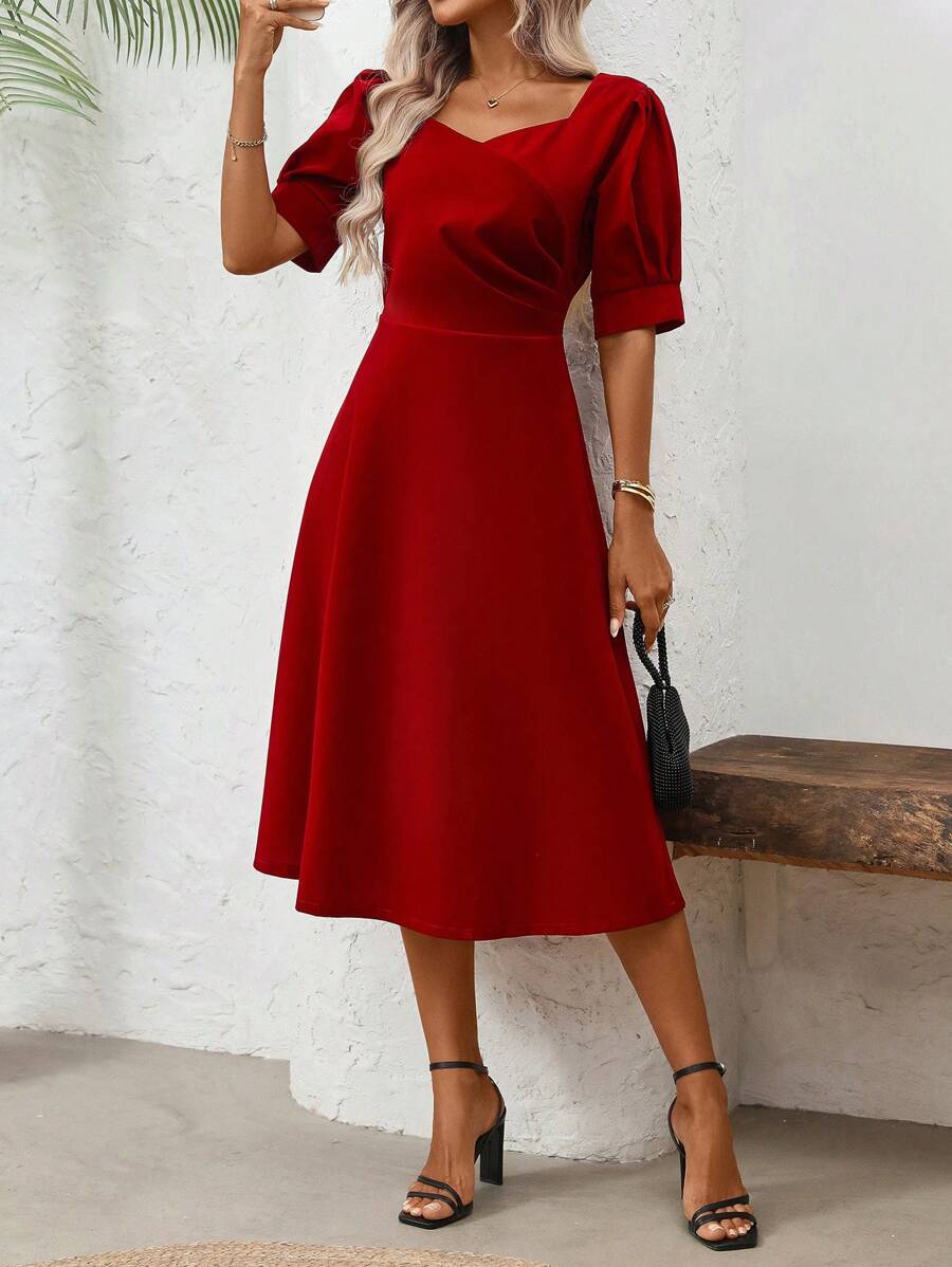 SHEIN Clasi Vestido elegante de verano para damas con cuello de corazón, mangas abultadas cortas y unicolor