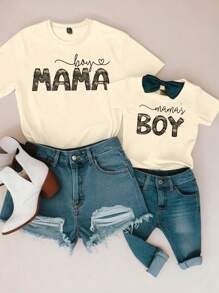 Camisetas sencillas de moda casual con elementos de camuflaje, estampado de leopardo y lema gráfico para niños pequeños. Conjunto básico casual a juego de mamá e hijo (2 piezas vendidas por separado)