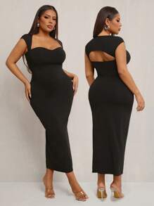 SHEIN SXY Robe midi moulante avec dos nu et décolleté en V élégante et sexy pour femmes grandes tailles. Convient pour la saison des mariages, les carnavals romantiques, les vacances, les déplacements, la remise des diplômes, les rendez-vous, la Saint-Valentin, la croisière, les enterrements de vie de jeune fille, les soirées en club, décontractée, pour le shopping, la sortie, facile à assortir et affinante. Met en valeur la silhouette.