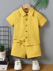 SHEIN 2 pezzi Set di camicie a maniche corte e pantaloncini di colore solido estivi per ragazzi