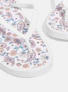 女士时尚黑色人字凉鞋