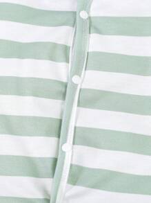 SHEIN 6 件套新生儿男孩/女孩绿色条纹和叶子印花连体衣、睡衣带帽子