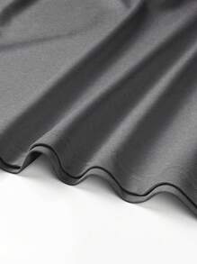 Manfinity Homme 男士纯色圆领短袖T恤和休闲工装短裤两件套 - 灰色 - 查看 3