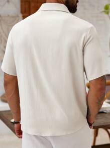 ResortEase 大码男士休闲纯色短袖单排扣衬衫，夏季 - 杏色 - 查看 2