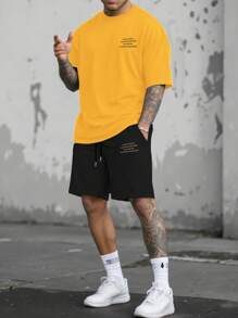Manfinity Homme Bộ quần short và áo phông in khẩu hiệu thường ngày dành cho nam, trang phục quần short mùa hè cho nam - Nhiều màu - Xem 1