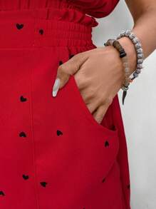 SHEIN LUNE 2 件杏色背景黑色爱心印花衬衫和短裤套装，适合女士，情人节约会装，春季 - 紅色 - 查看 6