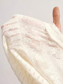 Bohemela Áo thun rộng tay ngắn cổ chữ V họa tiết chắp vá viền bất đối xứng cho nữ - Màu be - Xem 8