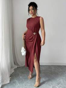 Elenzga Vestido midi monocromático para mujeres de talla grande con cuello redondo, recogido en la cintura, decoración de hebilla metálica y diseño simple, elegante y casual para uso diario, trabajo, vacaciones y té por la tarde en primavera/verano
