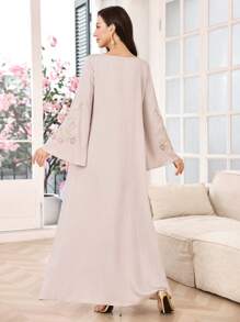 Al Najma Women's Embroidered Flare Sleeve Round Neck Elegant Robe Kaftan Jalabiya Dress - Light Grey - View 2