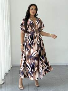 SHEIN Unity 大码女式全身蝙蝠印花性感深V领度假连衣裙