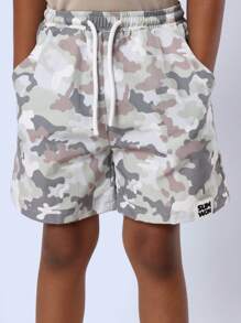 SUMWON Conjunto de ropa informal de dos piezas de tipo loungewear para niños con estampado de camuflaje de verano y diseño gráfico, ideal para juegos activos y actividades al aire libre