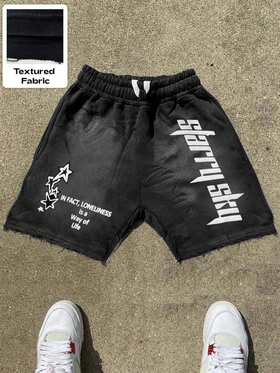 Manfinity EMRG 男士夏季休闲标语印花短裤，Emo，2000 年代风格