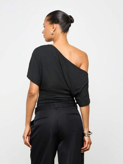 AiiRZ Off Shoulder Asymmetric Draped T-Shirt Ruched Waist Design Casual Loose Fit Modern Minimalist Top Fashion Basic Essential Cropped Length