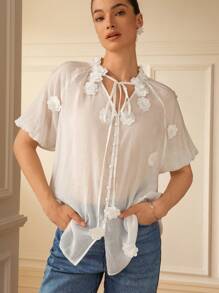 GENKIRA Elegante luftige Bluse mit V-Ausschnitt, Puffärmeln und floralem Muster für Damen, exquisite handwerkliche Verarbeitung - Weiss - Übersicht 1