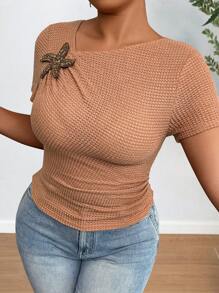 SHEIN LUNE Große Größen Lässig Urlaub asymmetrischer Kragen T-Shirt mit Seestern Deko - Braun - Übersicht 4