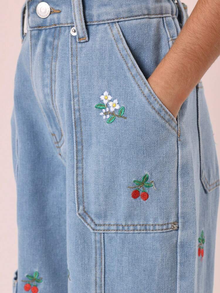 Utility-Cargojeans mit weitem Bein und Kirsch-Blumenstickerei