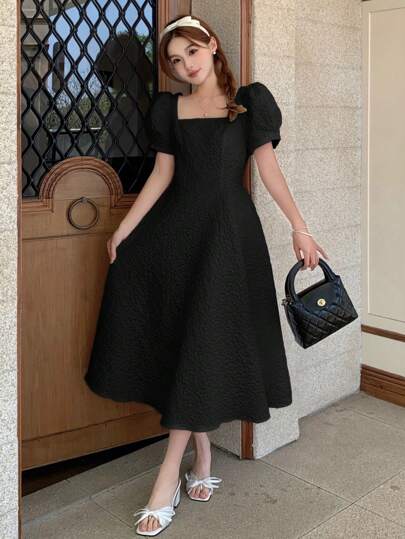 SHEIN 少女黑色纯色优雅复古编织纹理方领泡泡袖腰部 A 字中长连衣裙，适合派对、通勤优雅、购物，适合婚礼、生日派对、舞会和伴娘场合