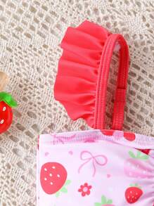 3pcs/Set Newborn Baby & Toddler Cute Strawberry Print Beach Outfit With Floral Trim Hat