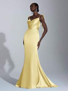 Elitara Elegant Satin Spaghetti Strap Draped Neck Backless Maxi Bridesmaid Dress With Flowy Draped Skirt