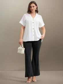 SHEIN Clasi Plus Size Women's Woven Fabric Scoop Neck Short Sleeve Loose Casual Everyday Fashionable Mature Elegant Versatile Blouse, Spring/Summer  Commuting - White - View 1