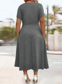 SHEIN PETITE Elegant Plus Size Women's Cable Knitted Twist Dress, Casual/Office, A-Line, Roomy, Slimming, Flared Skirt With Side Pockets