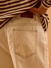 Musero Jeans holgados de mezclilla con costuras de contraste, con detalles de cinturón y cierre de botón - Beis - Ver 6