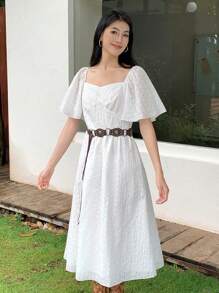 SHEIN LUNE 浪漫蕾丝拼布荷叶边袖女式休闲连衣裙，适合居家室内外穿着 - 白色 - 查看 4