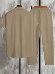 Manfinity Homme 2pcs Men's Solid Color Single-Breasted Textured Fabric Casual Shirt And Pants Set - Khaki - View 2