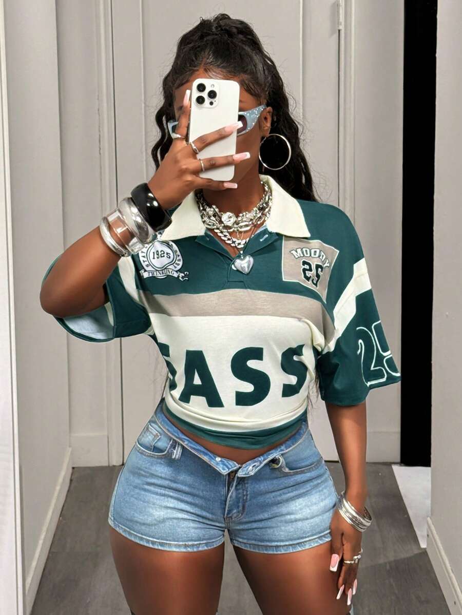 Slaydiva 2025新款春夏休闲街头学院风翻领POLO领短袖撞色杏色领落肩俏皮字母印花条纹25数字复古图案印花杏绿色针织女T恤-A - 彩色 - 查看 1