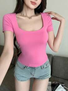 DAZY Camiseta de mujer de manga corta de cuello cuadrado, ajustada y sexy, crop top para verano